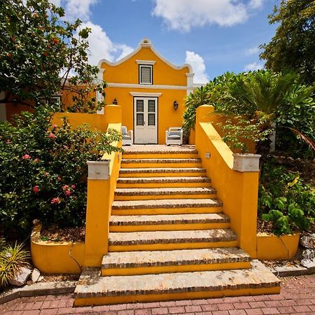 Landhuis Bona Vista Hotell Willemstad Exteriör bild